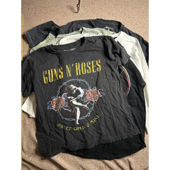 Women’s Band T-Shirt Lot Various Sizes | Rock Pop Graphic Tee Bundle - Picture 1 of 10